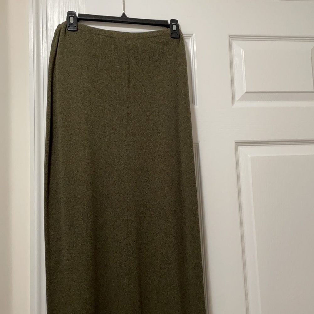 Skirt set - Picture 3 of 3